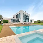 Villa Forma Nou