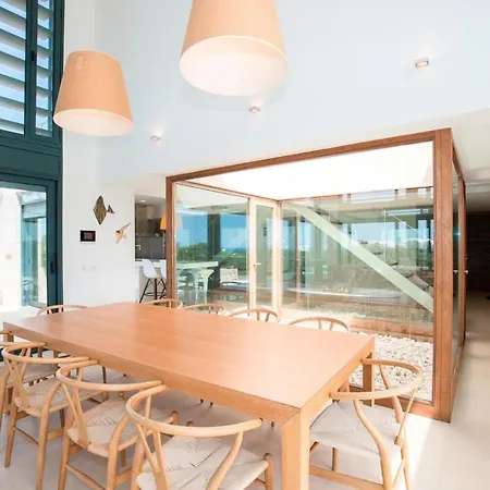 Forma Nou ヴィラ *